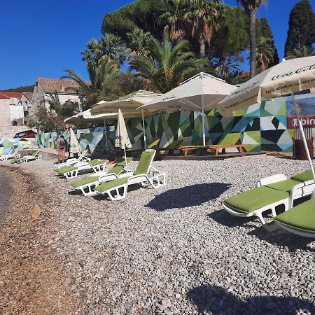Beachfront Studio Andrina Βις Εξωτερικό φωτογραφία