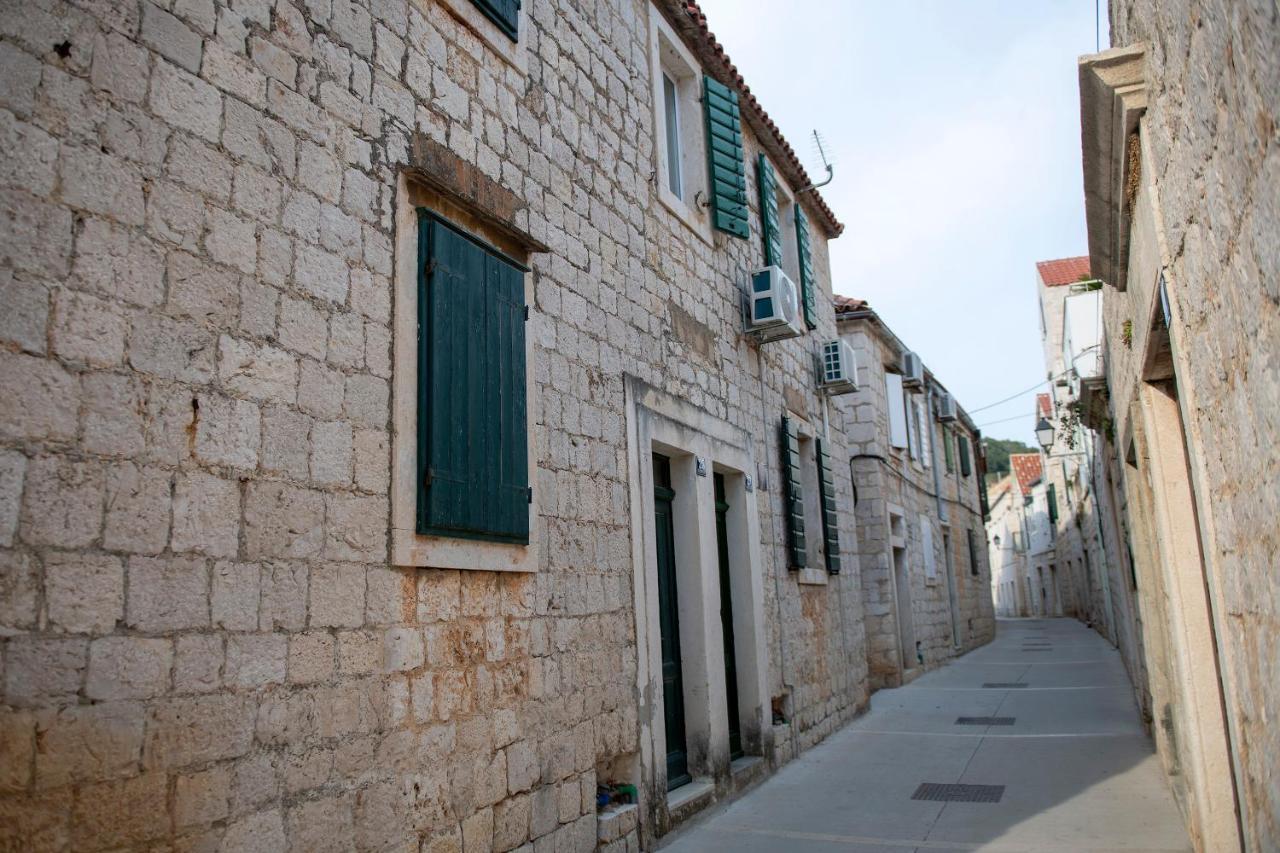Beachfront Studio Andrina Βις Εξωτερικό φωτογραφία