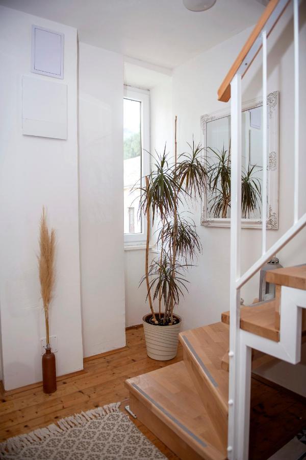 Beachfront Studio Andrina Βις Εξωτερικό φωτογραφία