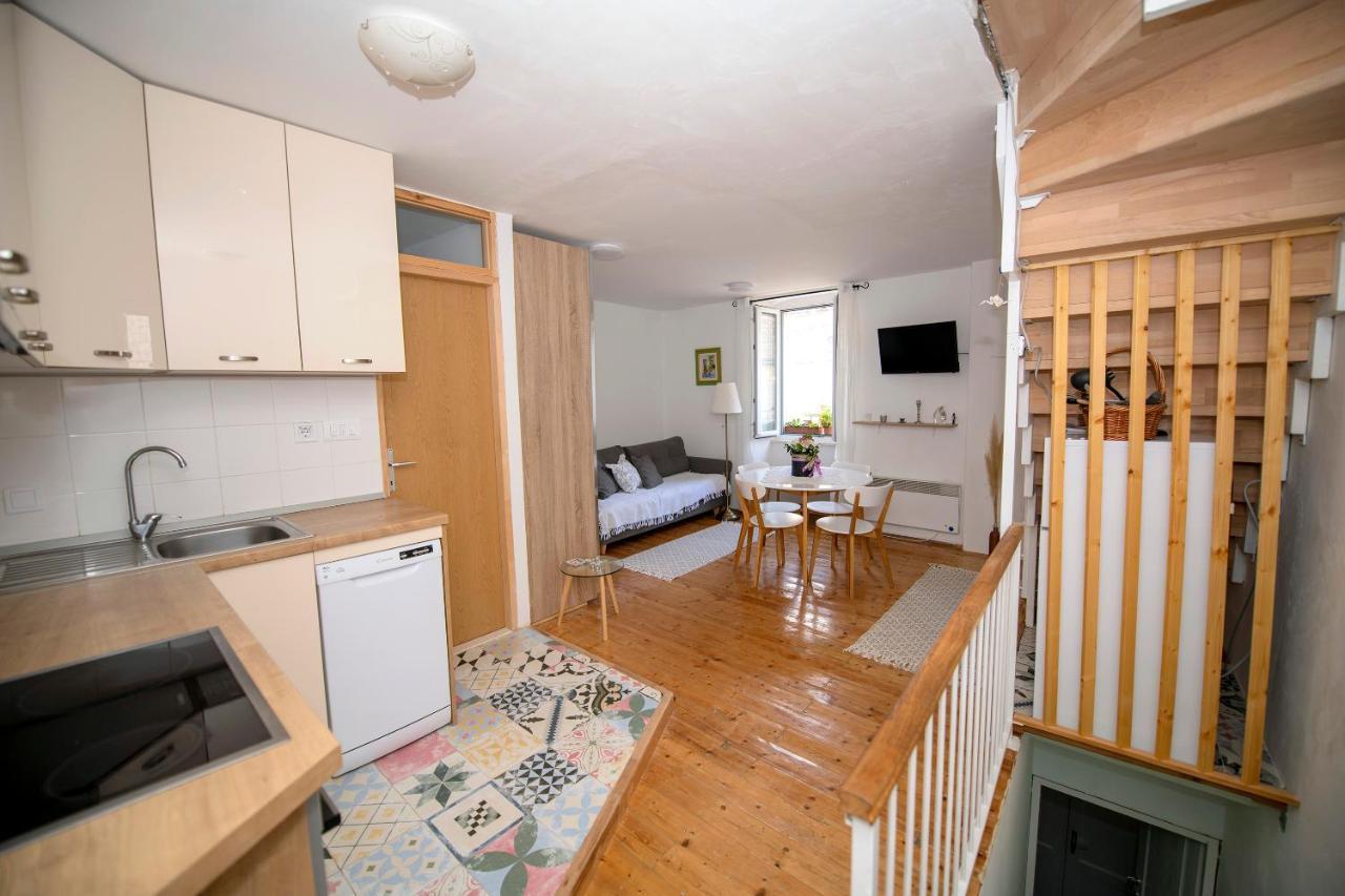 Beachfront Studio Andrina Βις Εξωτερικό φωτογραφία
